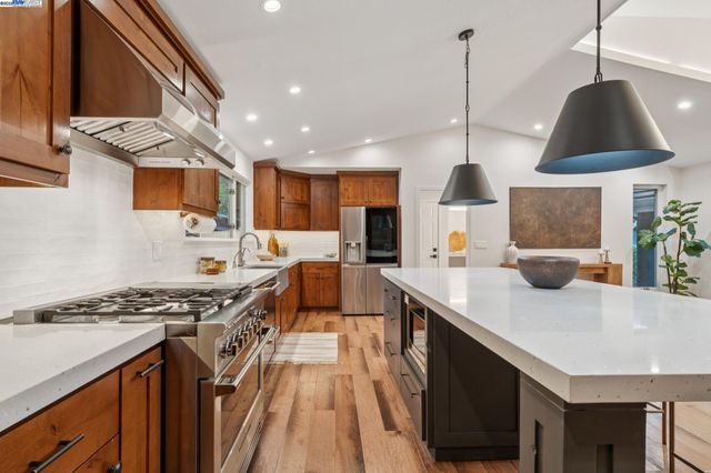 41 Bonita Ct, Walnut Creek, CA 94595