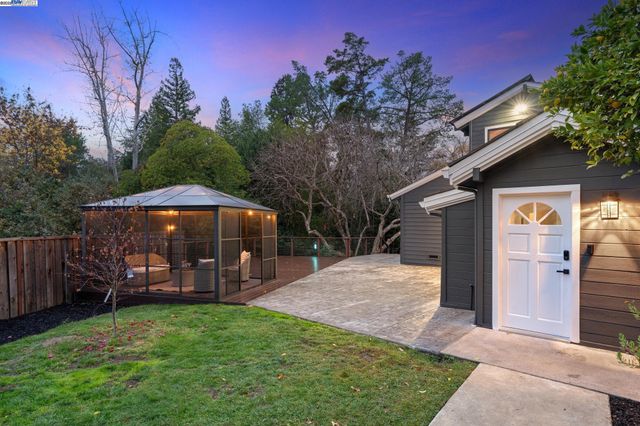 41 Bonita Ct, Walnut Creek, CA 94595