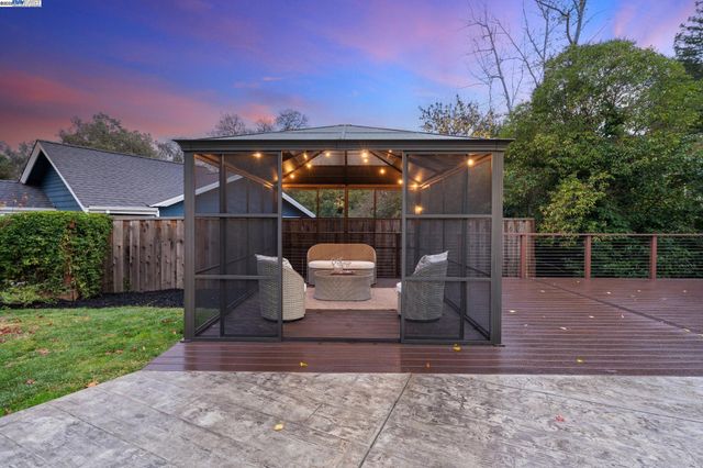 41 Bonita Ct, Walnut Creek, CA 94595