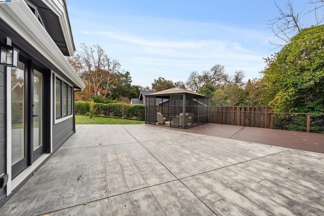 41 Bonita Ct, Walnut Creek, CA 94595