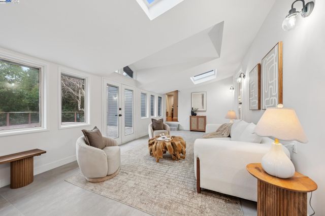 41 Bonita Ct, Walnut Creek, CA 94595