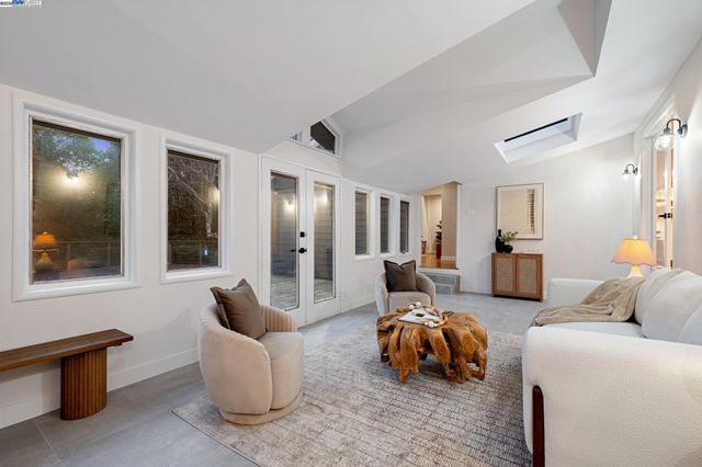 41 Bonita Ct, Walnut Creek, CA 94595