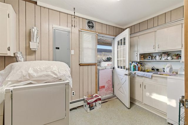 2377 Stewart Avenue, Westbury, NY 11590