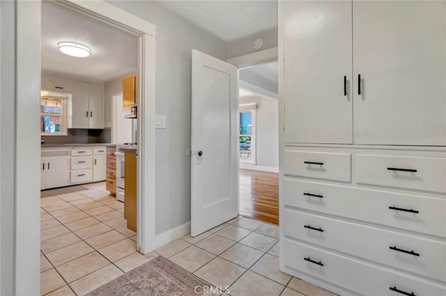 714 E Chapman Avenue, Fullerton, CA 92831