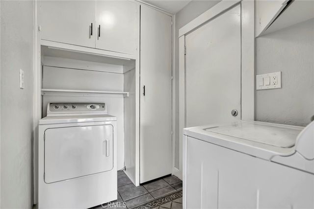 714 E Chapman Avenue, Fullerton, CA 92831