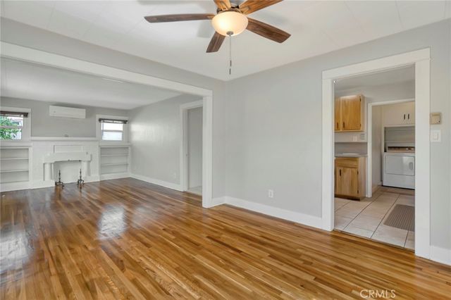 714 E Chapman Avenue, Fullerton, CA 92831