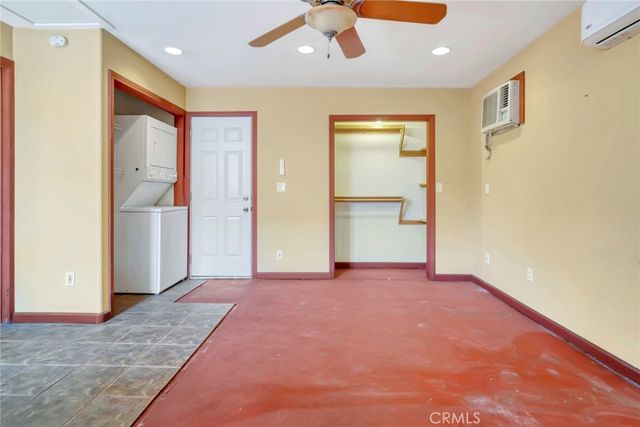 714 E Chapman Avenue, Fullerton, CA 92831