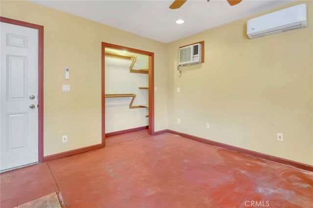 714 E Chapman Avenue, Fullerton, CA 92831