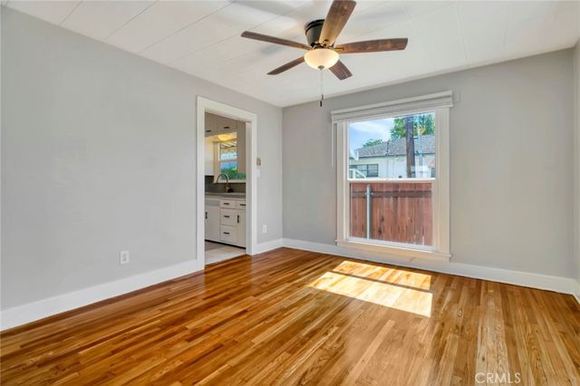 714 E Chapman Avenue, Fullerton, CA 92831