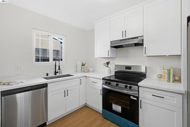 6241 Cotton Ave, Newark, CA 94560