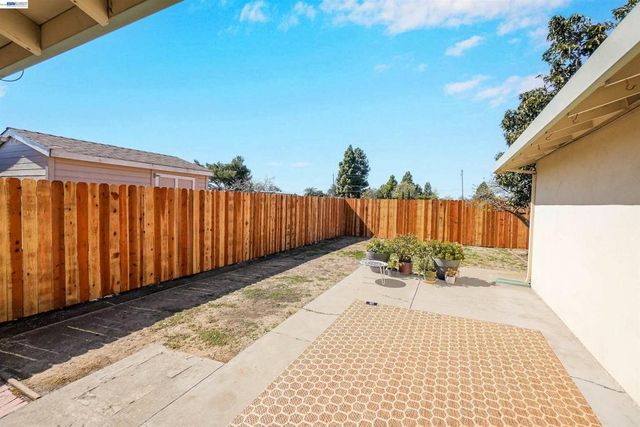 6241 Cotton Ave, Newark, CA 94560
