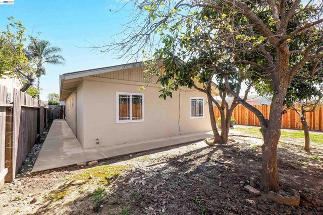 6241 Cotton Ave, Newark, CA 94560