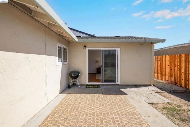 6241 Cotton Ave, Newark, CA 94560