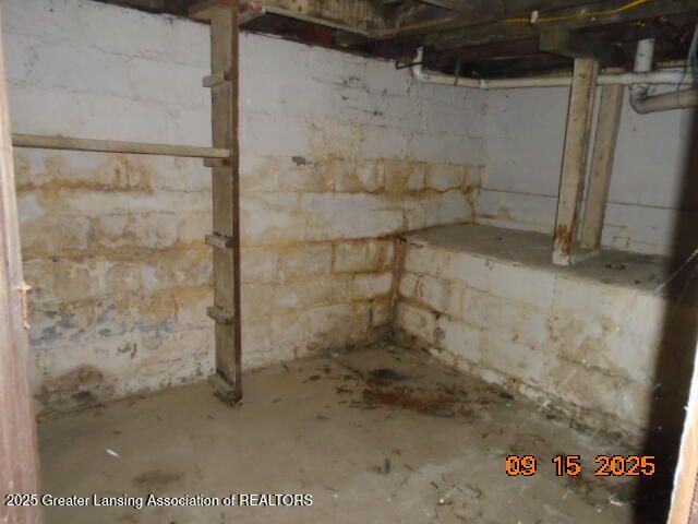 607 Shepard Street 2, Lansing, MI 48912