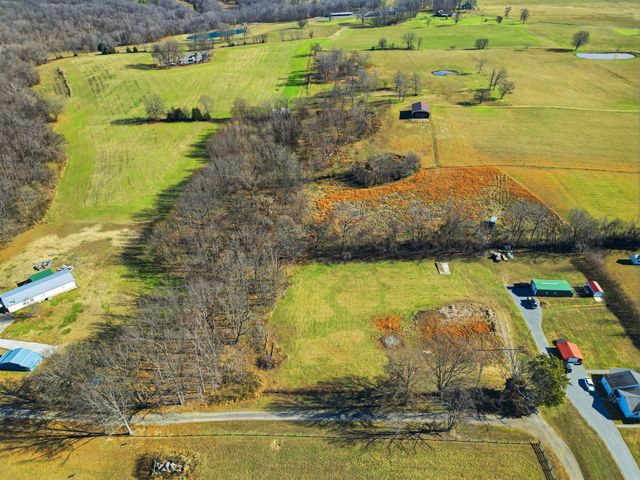 5220 Jones Chapel Rd, Cedar Hill, TN 37032