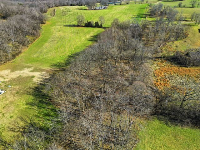 5220 Jones Chapel Rd, Cedar Hill, TN 37032