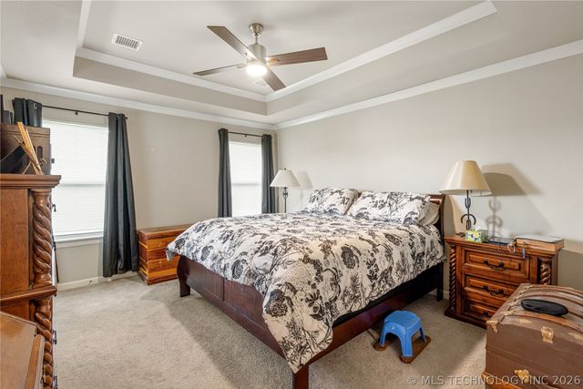 5109 S Walnut Creek Drive, Sand Springs, OK 74063