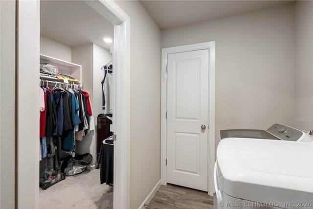 5109 S Walnut Creek Drive, Sand Springs, OK 74063