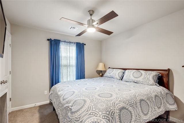 5109 S Walnut Creek Drive, Sand Springs, OK 74063
