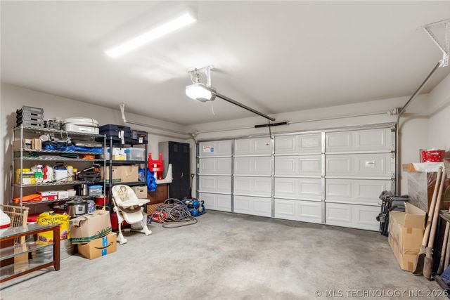 5109 S Walnut Creek Drive, Sand Springs, OK 74063