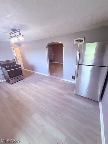 21880 Louis Road, Bedford Heights, OH 44146