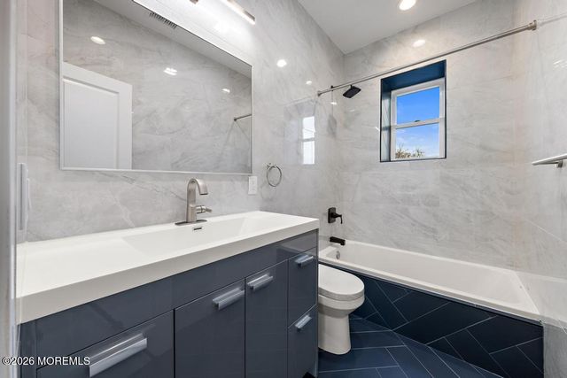 38 Navesink Avenue, North Middletown, NJ 07748