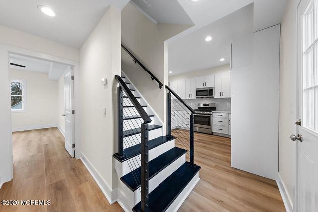 38 Navesink Avenue, North Middletown, NJ 07748