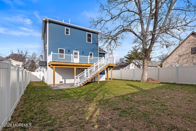 38 Navesink Avenue, North Middletown, NJ 07748