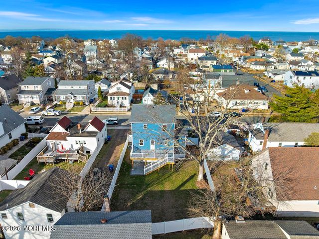 38 Navesink Avenue, North Middletown, NJ 07748