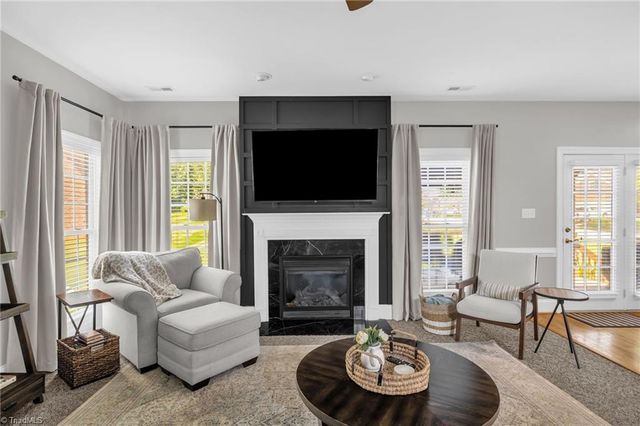 217 Oakmont Park Court, Kernersville, NC 27284