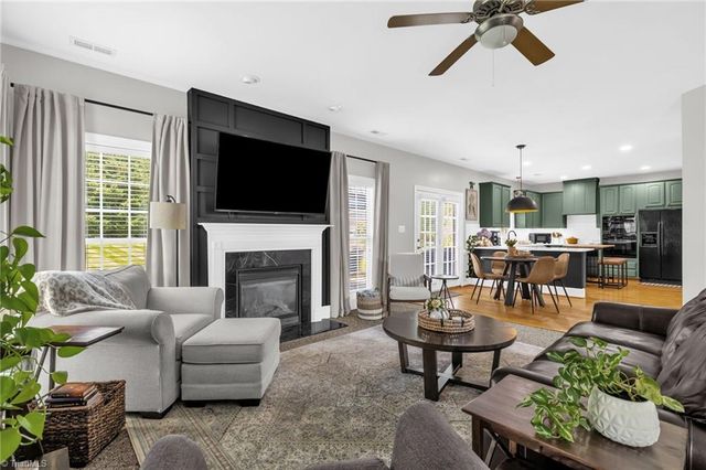 217 Oakmont Park Court, Kernersville, NC 27284