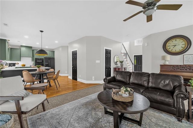 217 Oakmont Park Court, Kernersville, NC 27284