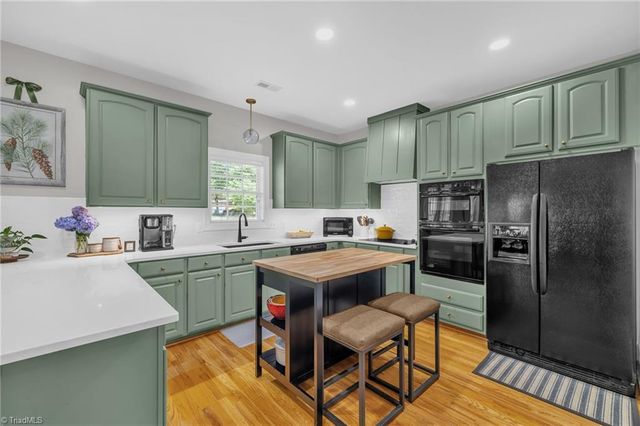 217 Oakmont Park Court, Kernersville, NC 27284