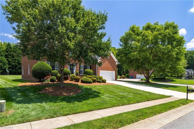 217 Oakmont Park Court, Kernersville, NC 27284