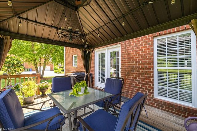 217 Oakmont Park Court, Kernersville, NC 27284