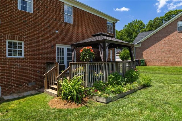 217 Oakmont Park Court, Kernersville, NC 27284