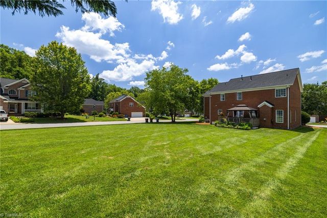 217 Oakmont Park Court, Kernersville, NC 27284