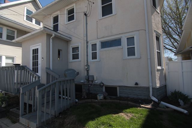 1714 25th Street, Rock Island, IL 61201
