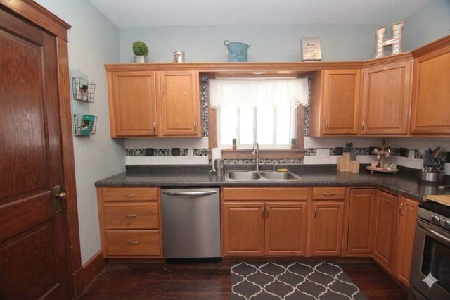 1714 25th Street, Rock Island, IL 61201