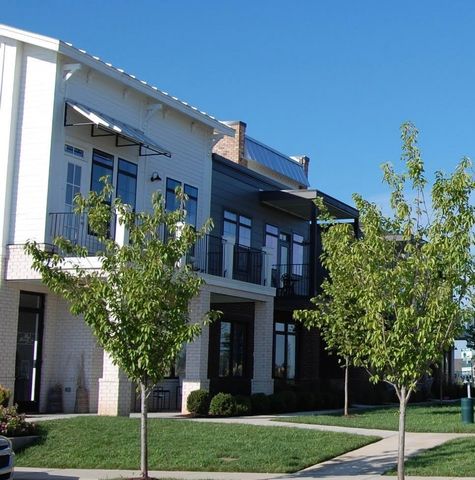 4049 John Marsh Rd, Spring Hill, TN 37174