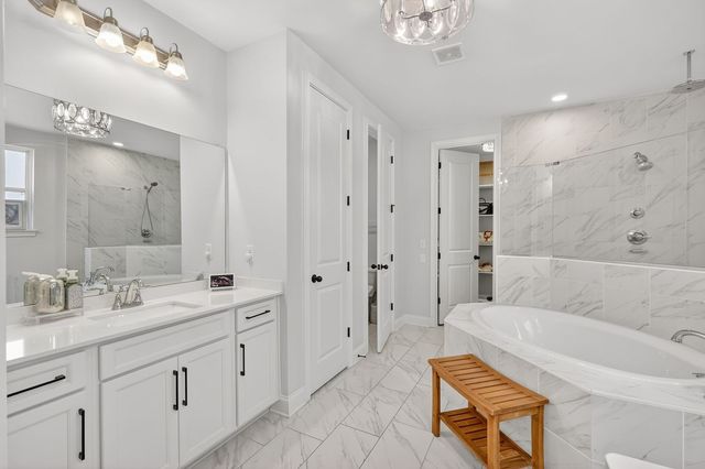 4049 John Marsh Rd, Spring Hill, TN 37174