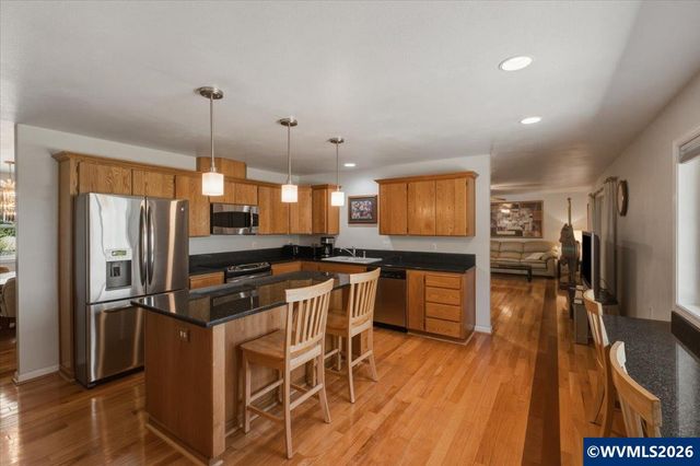 7683 Parker Ln SE, Turner, OR 97392