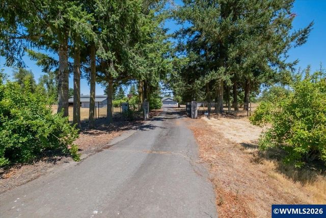 7683 Parker Ln SE, Turner, OR 97392