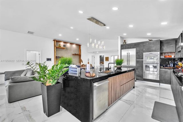 3388 SW 49th Street, Hollywood, FL 33312