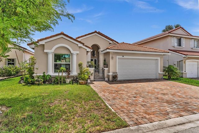 3388 SW 49th Street, Hollywood, FL 33312