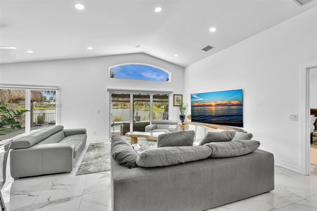 3388 SW 49th Street, Hollywood, FL 33312