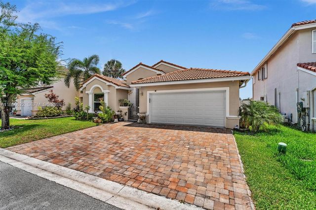 3388 SW 49th Street, Hollywood, FL 33312