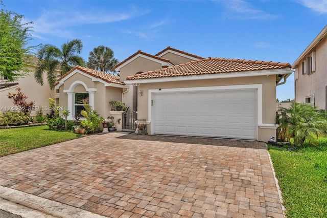3388 SW 49th Street, Hollywood, FL 33312