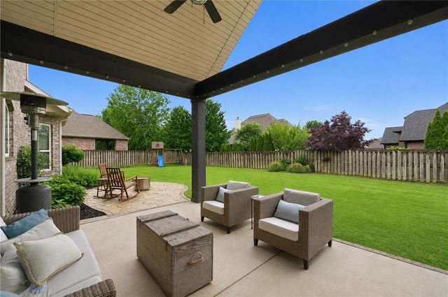 6107 28th Street, Rogers, AR 72758