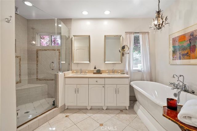 5132 Quakertown Avenue, Woodland Hills, CA 91364